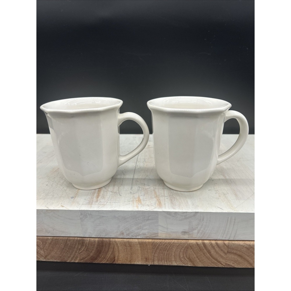 Pfaltzgraff Heritage White Mug 4.25" tall Set Of 2